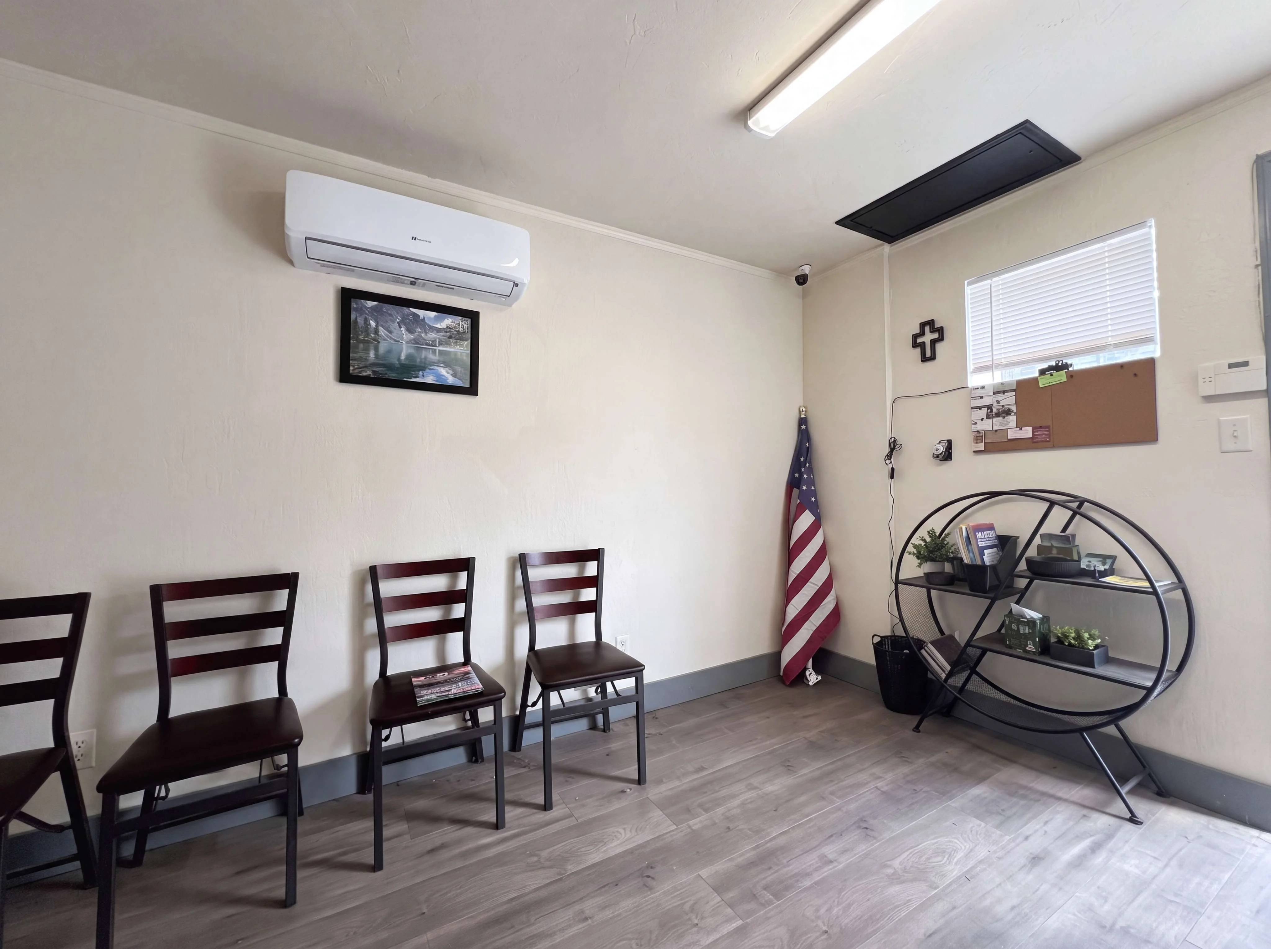 Waiting room at I Care Automotive